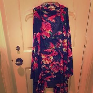 Patterned sleeveless kimono
